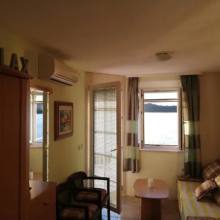 I&J Relaxing Beach Apartments Racisce Exterior photo